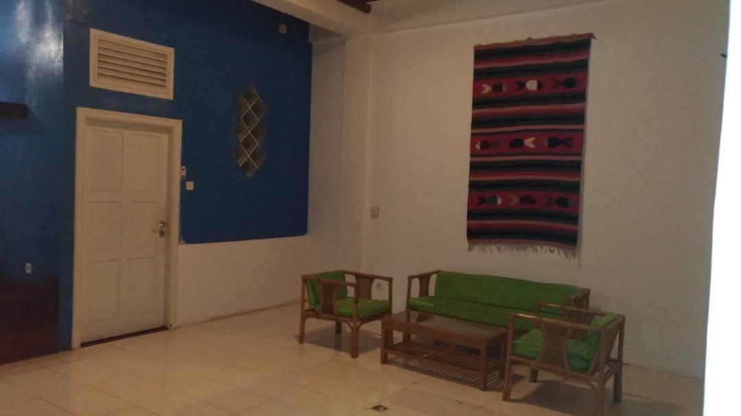 Riverside Hostel Padang Экстерьер фото